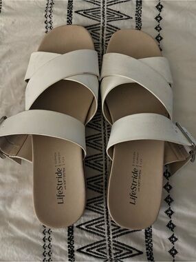 Life Stride White Crisscross Buckle Slide Sandals